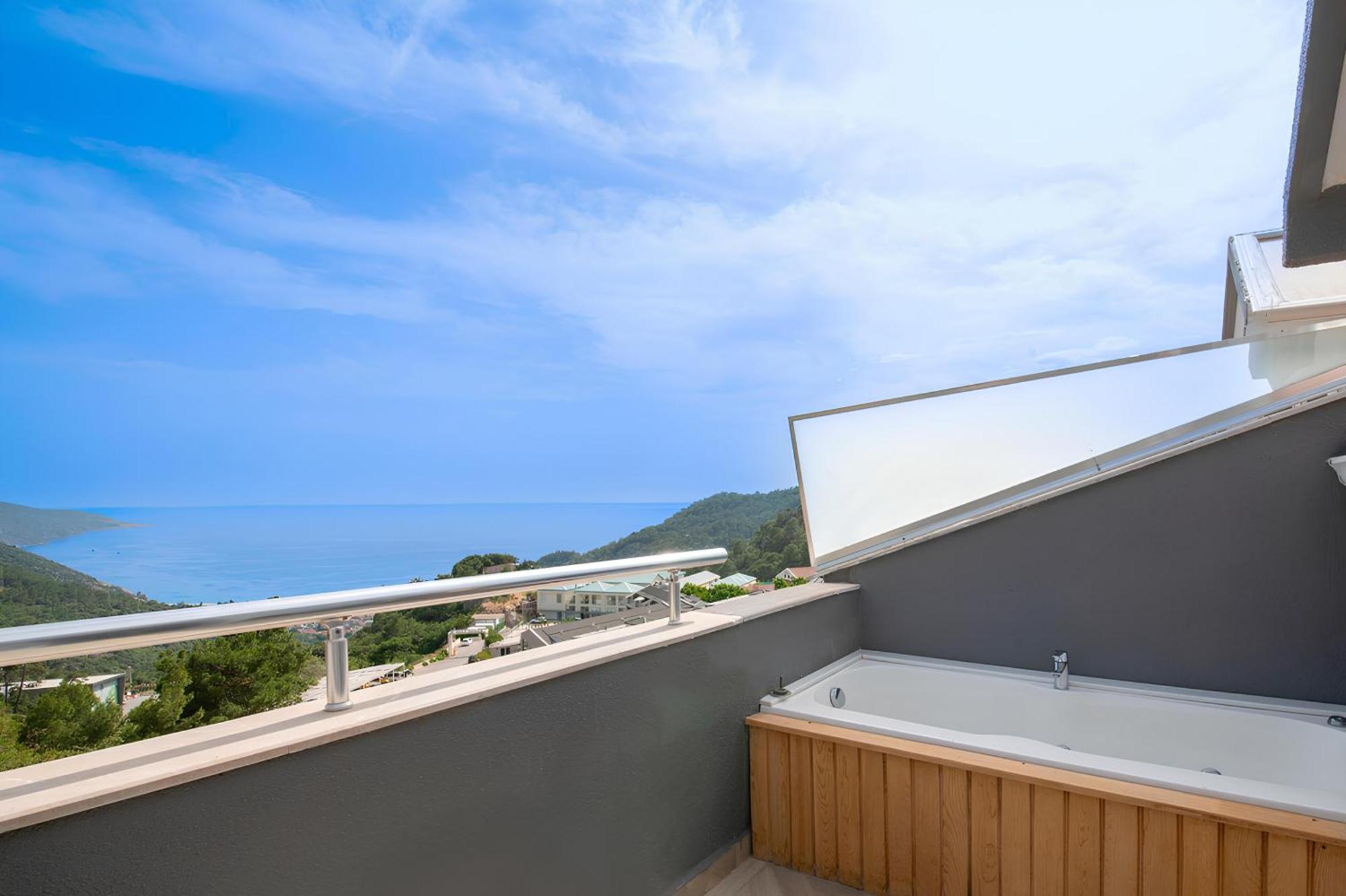 Ramada By Wyndham Fethiye Oludeniz Adult Only Hotell Eksteriør bilde