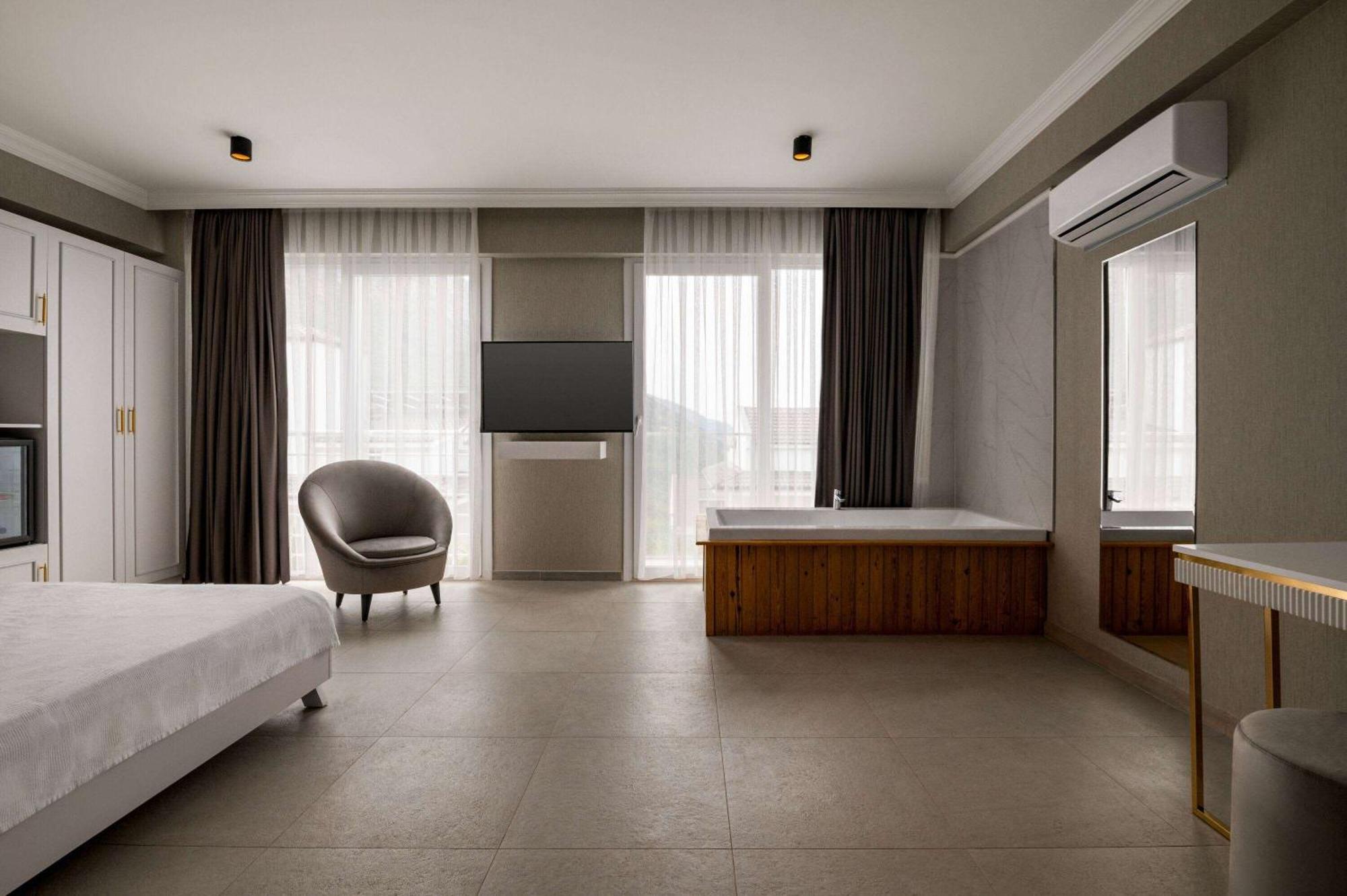 Ramada By Wyndham Fethiye Oludeniz Adult Only Hotell Eksteriør bilde