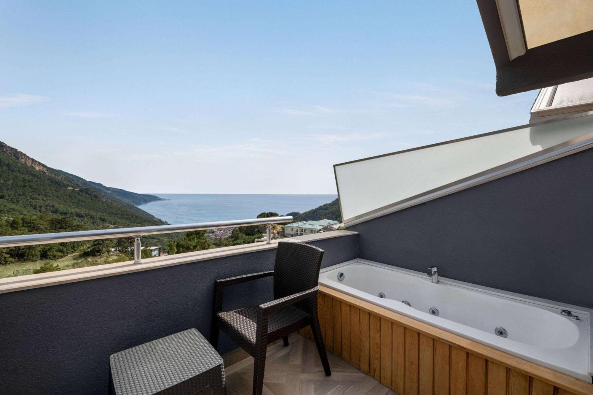 Ramada By Wyndham Fethiye Oludeniz Adult Only Hotell Eksteriør bilde